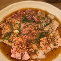 炭火焼肉ホルモン うしごろ 中目黒店 - 