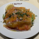 ラ・ベットラ・ダ・オチアイ - ノルウェーサーモンのマリネ