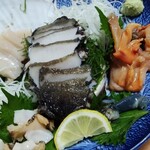 Hamaguri - 貝刺し盛り合わせ＋アワビ刺し