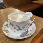 ローズカフェ - カフェオレ