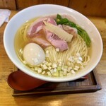 みかさ - 和牛出汁と和出汁の潮そば1000円
      味玉＋120円