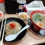 豚骨ラーメン てっぺん - 