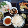 Izakaya Himesakimaru - ウマヅラハギ刺と紅鮭カマ焼