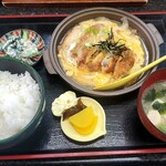 いなうち食堂 - かつ煮定食