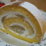 アテスウェイ - 和栗のロールスペシャル（340円）