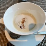 オールデイダイニング オアシスガーデン - スペルト小麦抜きのごぼうスープ。かなり美味しかった。