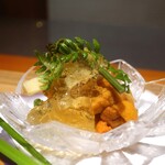 日本料理 幸庵 - 生雲丹と平貝炙りの加減酢ジュレ掛けアップ