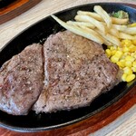 Ichipondo Suteki Nikusenmonten - スマイルステーキ(ハーフポンド＝230g)＠1,800円  ちゃんと肉の香りがして美味しかった！ちょっとびっくり！ここはリピしても良いかも！