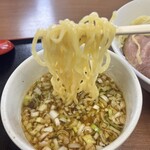 らぁめん　和 - 麺リフト。