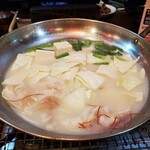Taishuu Horumon Yakiniku Sambyaku Enchika - もつ鍋