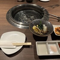 炭火焼肉 一徳 離宮 - 