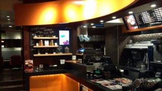 PIERS　CAFE - 朝は7時から営業。朝食での利用もどうぞ。