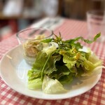 カフェ ド ラ ポスト - 今日の前菜セット
グリーンサラダとコールスロー