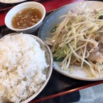 宝家 - 料理写真:肉野菜炒め定食！ご飯大盛！
