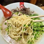 Ramen Nagi Butaou - ラーメン 800円