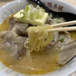 Sapporo Hompo - 中細麺