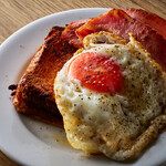 Bacon and egg pain perdu