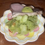 IZAKAYA ソーレソーレ - お通し　330円！