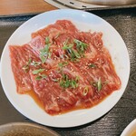 Yakiniku Onwa - お肉が柔らかいです。黒毛和牛のメス牛のお肉しか使っていないそうです。