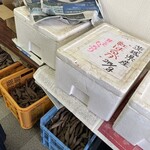 やきいも専門店 imokatsu - 焼き芋も中にあります。