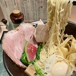 三代目晴レル屋 - 麺リフト