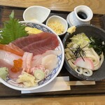 こだわり麺処 かとう - 海鮮丼ランチ　小うどんセット（冷）