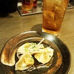 香氣　四川麺条 - ウーロンハイ＋紅油水餃子（３個）