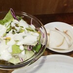 キッチン ブルー グローブ - サラダ、お新香のアップ