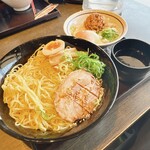 Ramen Sugakiya - ピリ辛ざるラーメン