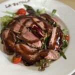 ラ・ベットラ・ダ・オチアイ - 鴨のタリアータ