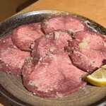 ホルモン焼肉 富や - 