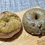 ソライロ ベーカリー - 苺とピスタチオのベーグル、ほうじ茶ベーグル