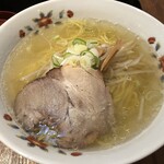 元祖はこだてラーメン おんじき庭本 - 塩らーめん：１０２０円