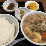 吉田とん汁店 - 