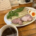 極汁美麺 umami - 地鶏醤油つけ麺　放牧鶏の煮玉子