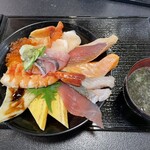 廻鮮寿司塩釜港 - 上海鮮丼