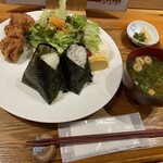 ぼんたぼんた - 握りたておにぎりプレート1,070円
