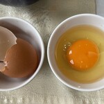 トスラブ湯沢 - 卵の殻が堅い健康な卵。スーパーのとは違う。