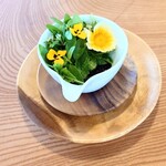 hape - テーブルのお花？