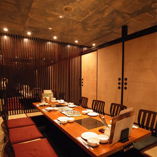 Chuugoku Hinabe Semmon Tensha Ofeiyan - 個室8～22名様まで対応してます。