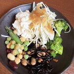 洋食のまなべ 播磨店 - サラダ
