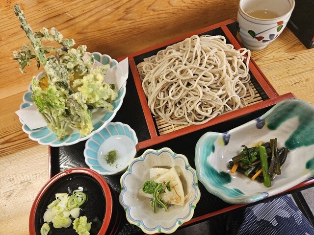 伊勢屋（いせや）- 南会津町の本格そば店 | 手作り麺と温かいおもてなし