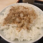 そばよし - 半ライスにはかつおぶしをかけて…