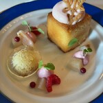 トゥールダルジャン - 優美なエルダーフラワー香るサヴァランとライチのムース