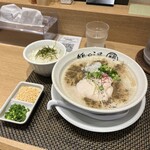 鶏白湯らーめん 鶏神 - 