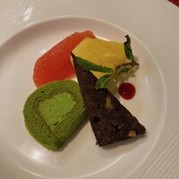 LA PAIX -  LA PAIX -