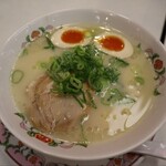 餃子の王将 - 牛骨ラーメン(アップ)