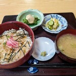 國丼 - ホタテ丼