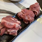 小仔羊 - 食べ飲み放題コース5370円　ラム肉３種　食べ応えあります　ショルダー、モモ、カルビ