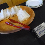 中村屋 - 朝焼いたという、手作りパンがとってもおいしい！